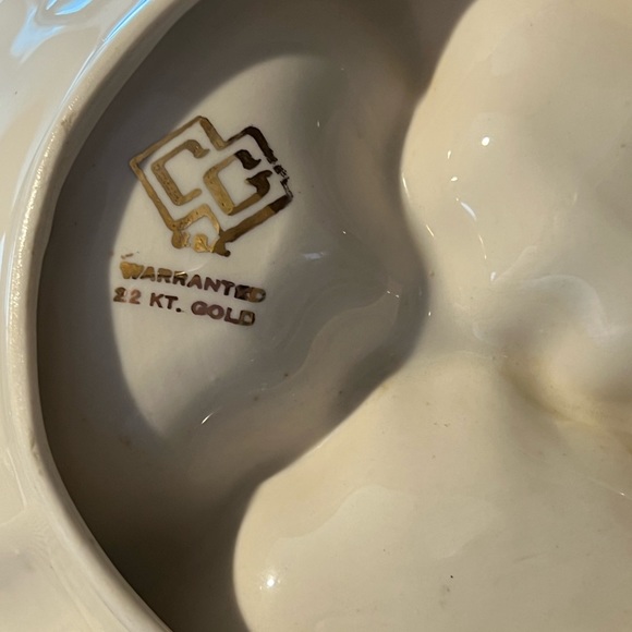 Vintage CG iridescent 22 Kt Gold Handle Divide Candy Dish / Nut/Serving Bowl - Picture 4 of 7